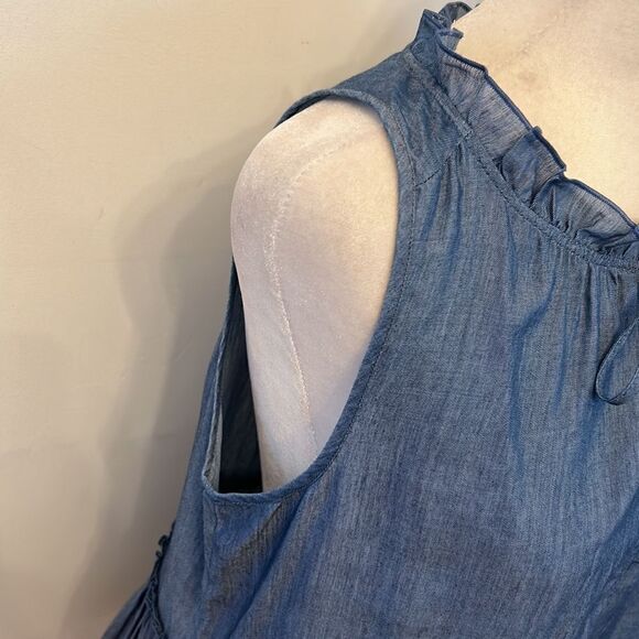 Loft chambray sleeveless ruffle blouse Size L New - Picture 4 of 9